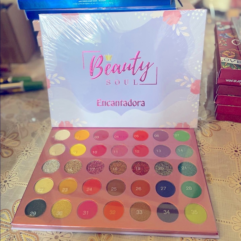 Encantadora Pallet